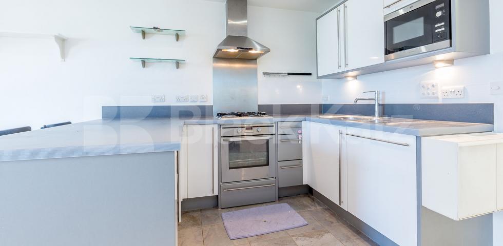 			MODERN DEVELOPMENT MINS TO TUBE!, 2 Bedroom, 1 bath, 1 reception Flat			 Eden Grove, Holloway